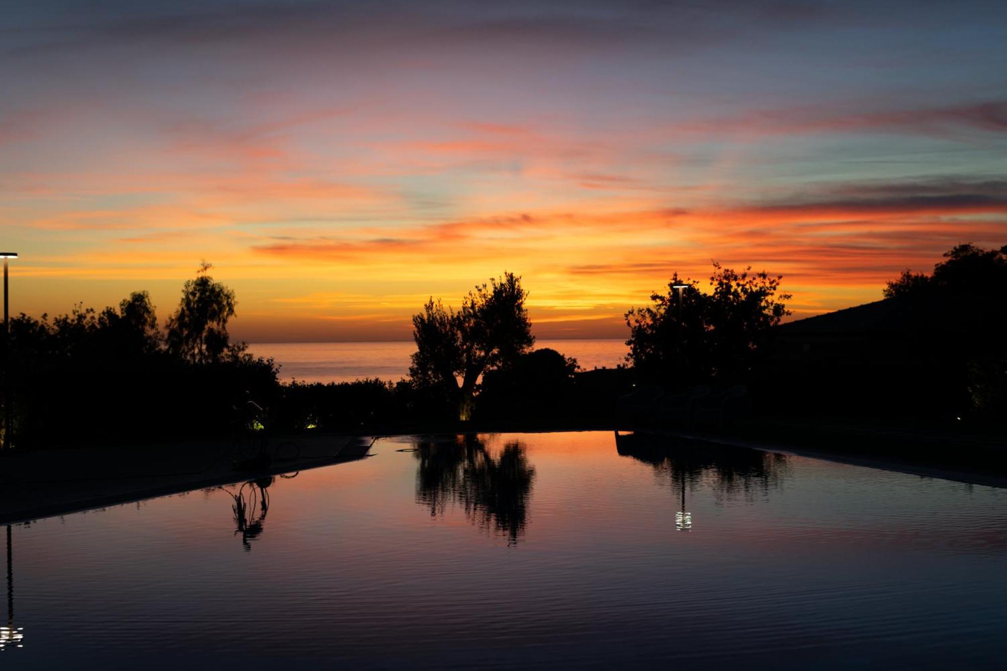 Hang Loose Cottage Hotel & Resort 4 Stelle Gizzeria Calabria Exterior photo